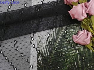 Màu đen Polyester chấm lưới thêu ren Vải lưới mắt vải