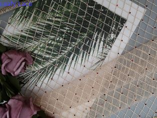 Kaki kim cương hình dạng vải thêu cườm đỏ cho trang phục buổi tối