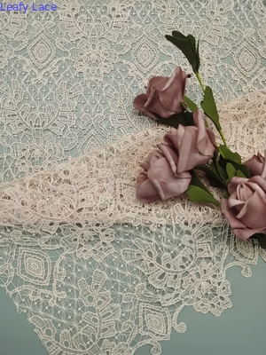 Vải ren hóa học thêu màu hồng nhẹ Polyester đầy đủ Rộng 125cm