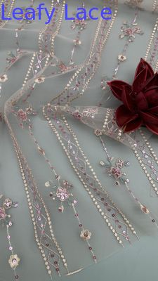 Ren ren Pháp với lưới siêu mịn đính sequin cho trang phục dạ hội và đám cưới lấy cảm hứng từ thời trang cao cấp