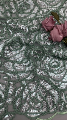 Vải ren thêu sequin Thiết kế hoa 3D Vải tùy chỉnh cho áo choàng