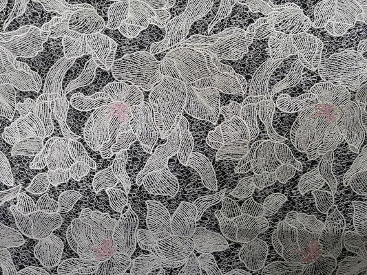 Khăn trải bàn 80 Sân Vải thêu cườm màu hồng