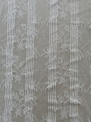 Scallop Polyester trắng lông mi vải cắt ren cho váy cô dâu