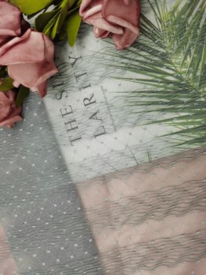 Màu xám Polyester lưới Crinckle Vải ren xếp ly cho váy bé gái