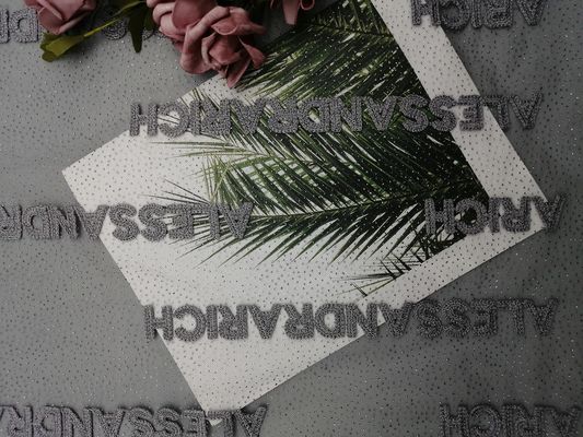Vải lưới thêu lá kim tuyến màu xám cho trang phục dạ hội của quý cô