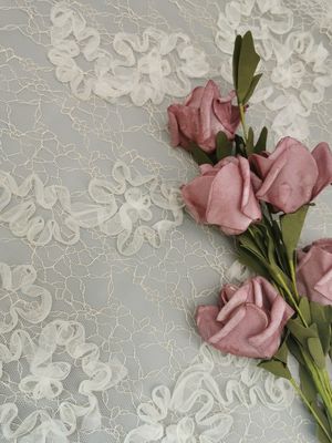 Vải ren móc dây