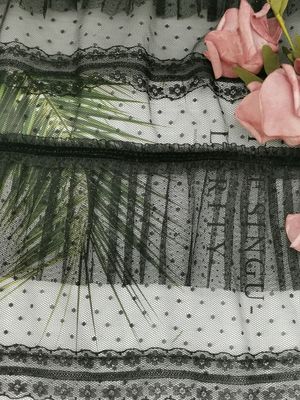 Giấy bạc màu đen in lưới xếp nếp lưới vải tuyn nghiền