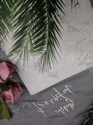 Vải tuyn lưới thêu ren đầy màu sắc